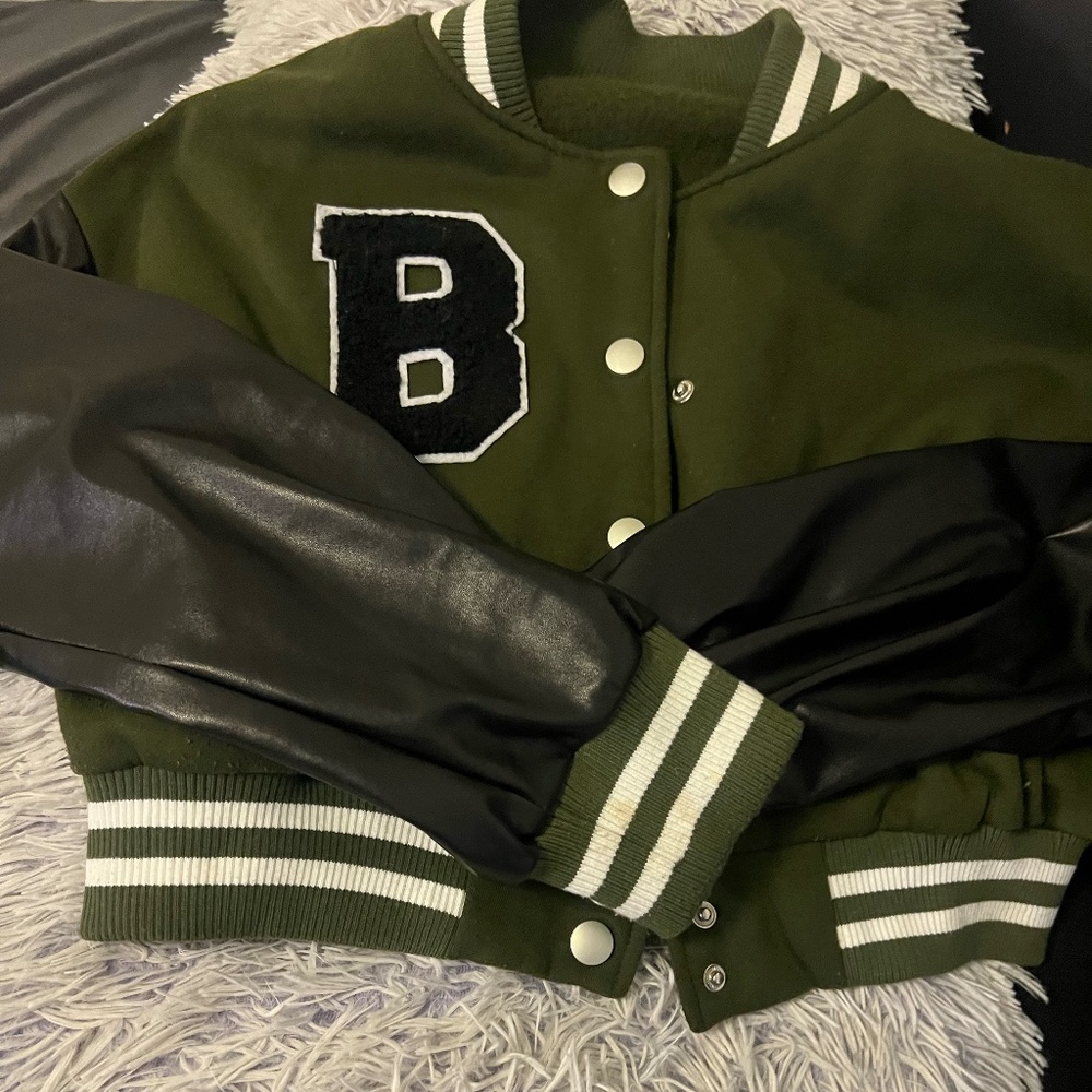 B-Letter Pattern Varsity Jacket - image 1